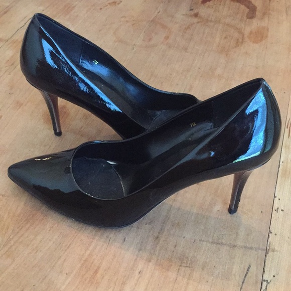 vaneli black pumps